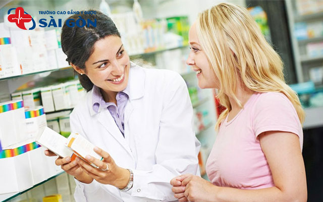 con-gai-nen-lam-trinh-duoc-vien-khong