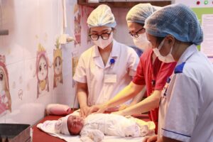 Học Hộ sinh có khó không?