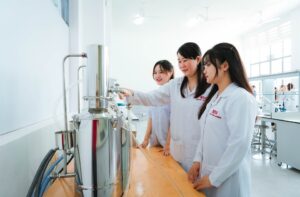 Các trường đào tạo ngành Hóa dược ở TPHCM
